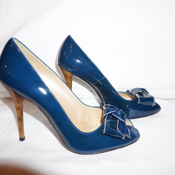 Stewart Wiseman heels - Picture 2 of 6